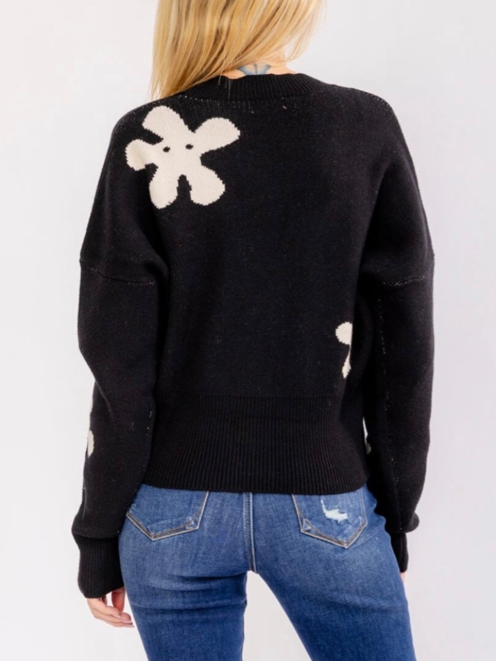 BLACK LONG SLEEVE CARDIGAN SWEATER WITH FLORAL PRINTS - NWT - Picture 5 of 17